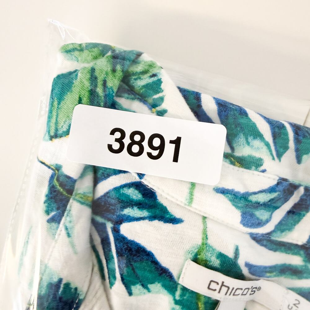 Chico’s Island Slub Sleeveless Collared Tunic Top Leaves White Blue - 2 US L - Picture 8 of 8